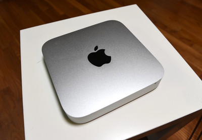 NEAR MINT! Mac Mini Server i7 2Ghz Quad 8GB RAM 500GB X 2 Rare Collector's Item