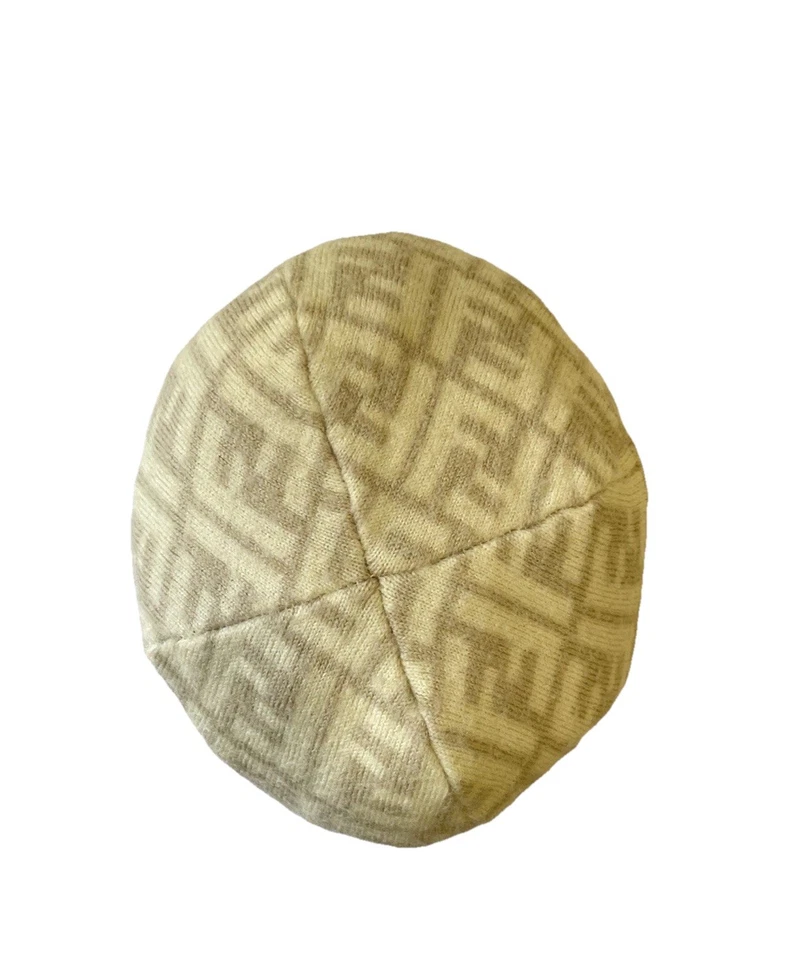 Y9#Fendi FF Zucca Monogram Beanie Hat Cream Beige 100% Wool Made In Italy Unisex - Image 2 of 4