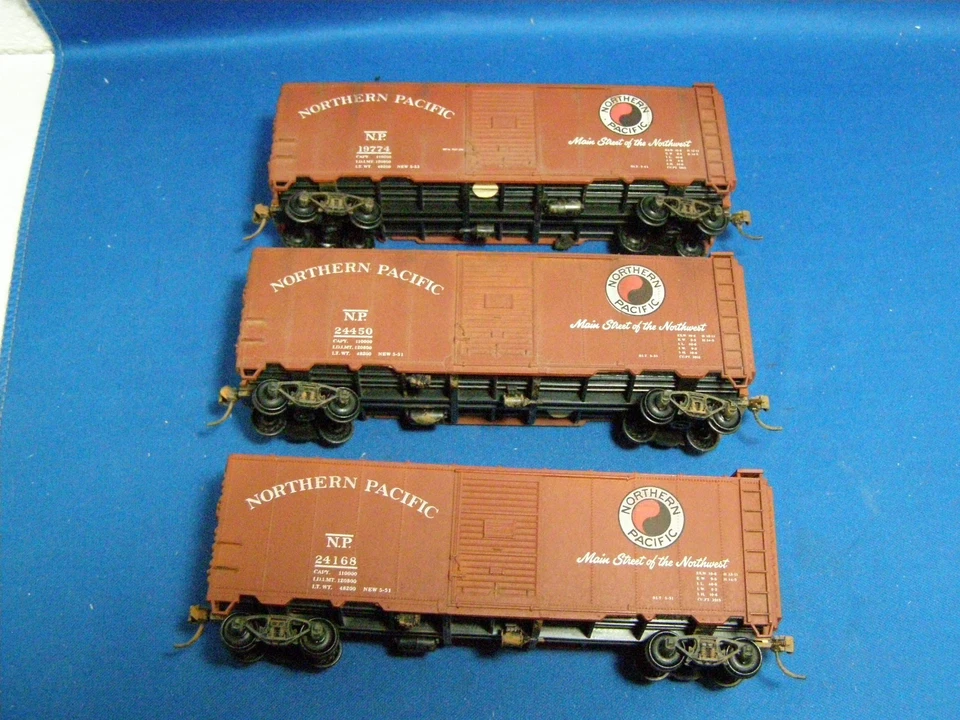 HO Scale Accurail 3307 3 Pack 40' Box Cars Northern Pacific 3 rd#'s me - Image 4 of 4