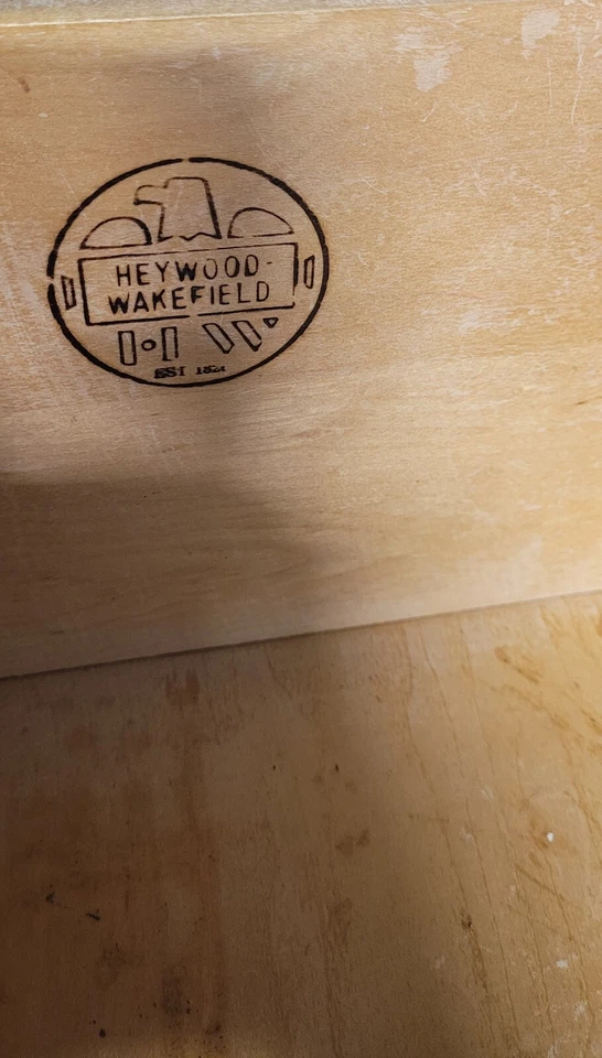 Современный американский скульптурный высокий комод середины века с 5 ящиками из цельного клена 2450 долл. США - Изображение 4 из 4