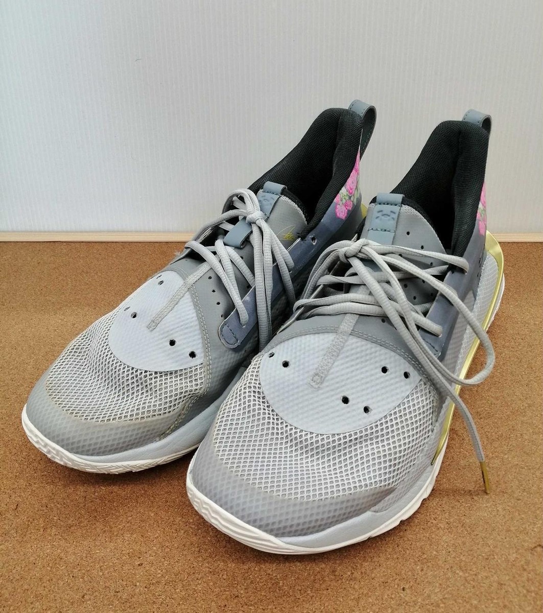 UNDER ARMOUR sneakers from Japan '036