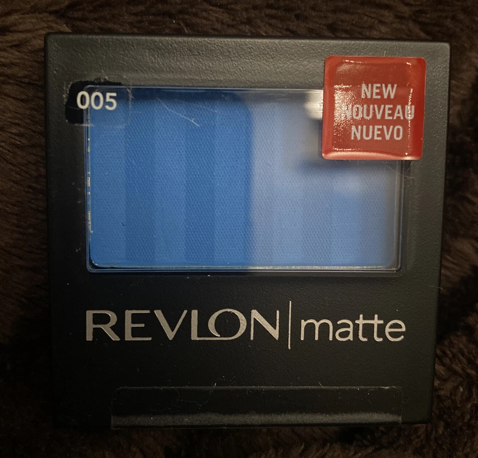 Revlon Matte Single Eyeshadow In Venetian Blue #005 SEALED - Image 2 of 4