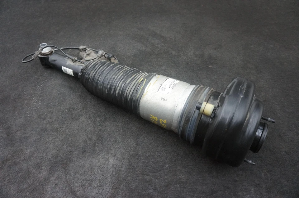 Puntal de resorte neumático trasero derecho del lado del pasajero 37107915954 BMW 740I G12 16-22 *Nota Foto 2 de 4