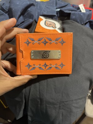 Naruto Shippuden Hidden Leaf Village Metal Badge Bi-Fold Wallet