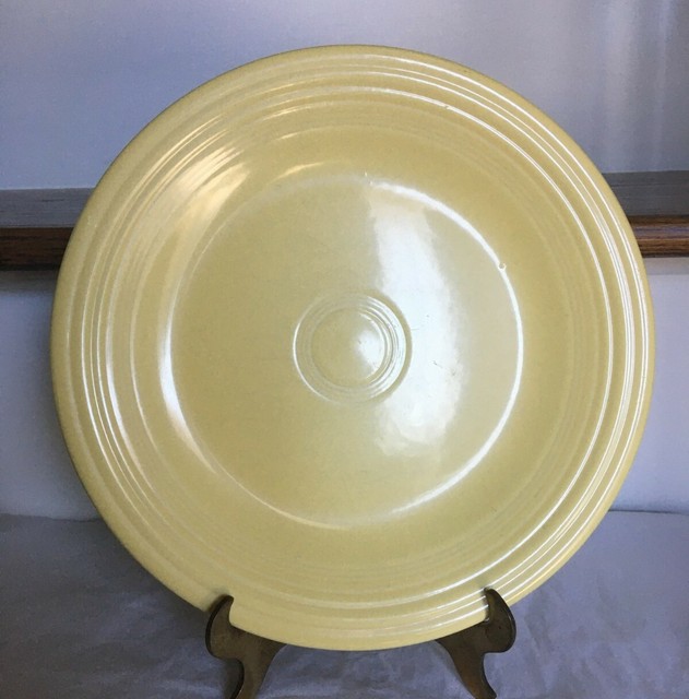 1 Fiesta Vintage Yellow 10 1/2" Dinner Plate Fiestaware Homer Laughlin