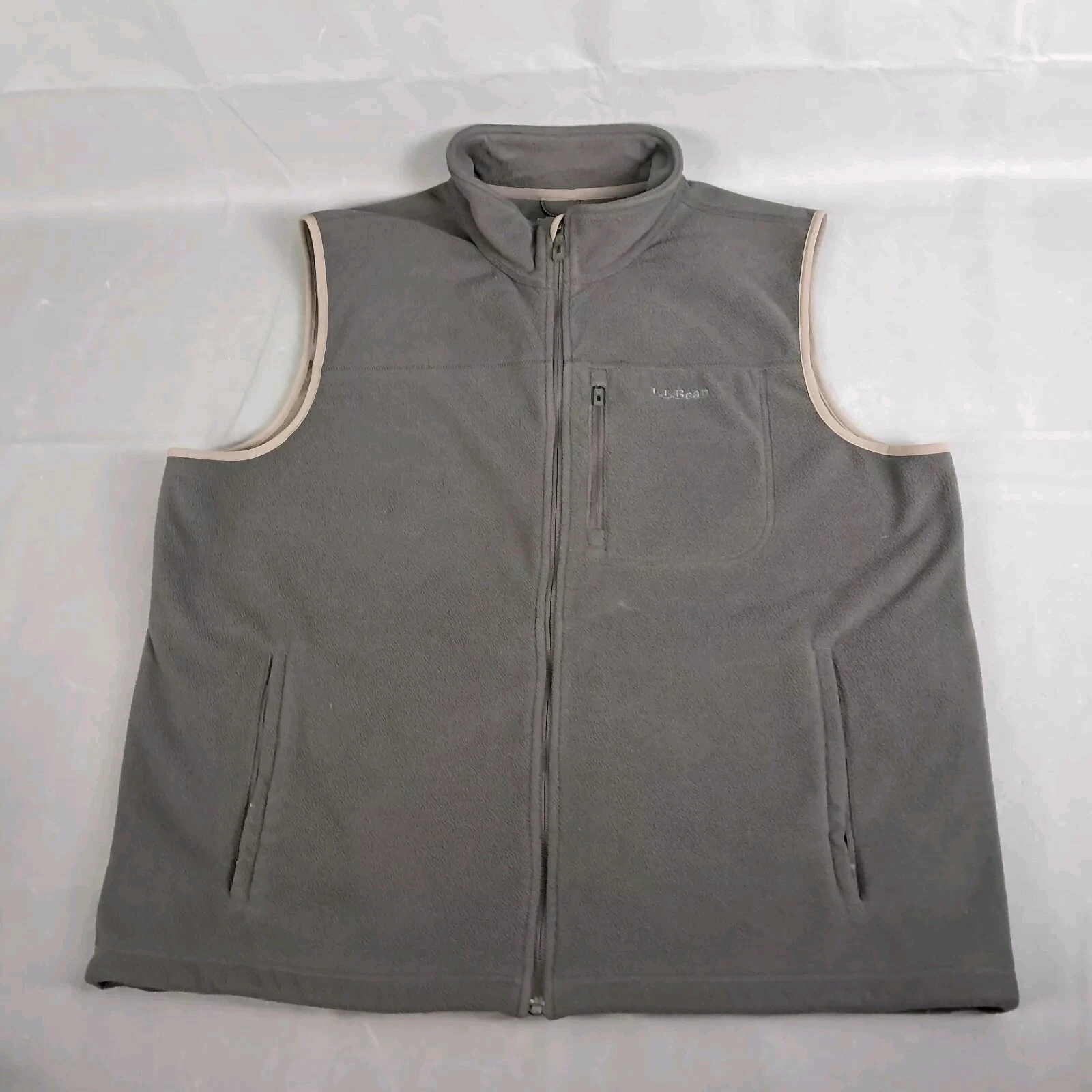 LL Bean Polartec Windbloc Vest Size XL Mens Gray Windproof Outdoor Performance
Opens in a new window
