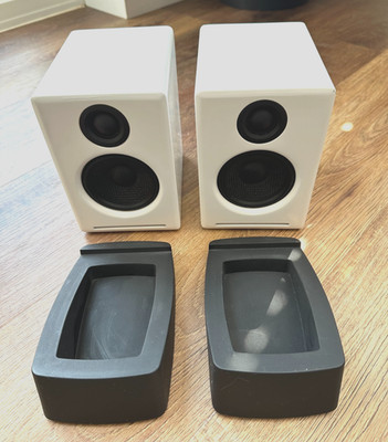 Audioengine A2+ Powered Speakers weiß + offizielle Silikonständer, Top Cdn