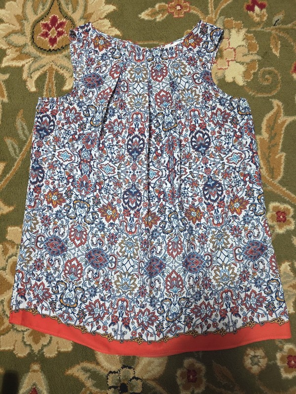 Ladies Sz XS Sleeveless Colorful Design Tank Top
