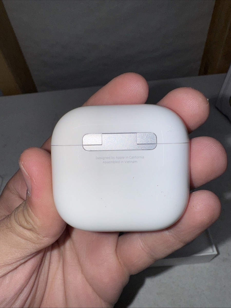 Apple AirPods 第4世代　A3058 A3053 3050 Apple AirPods 4 NON ANC (A3053/A3050/A3058) 1 YEAR WARRANTY - PICK
