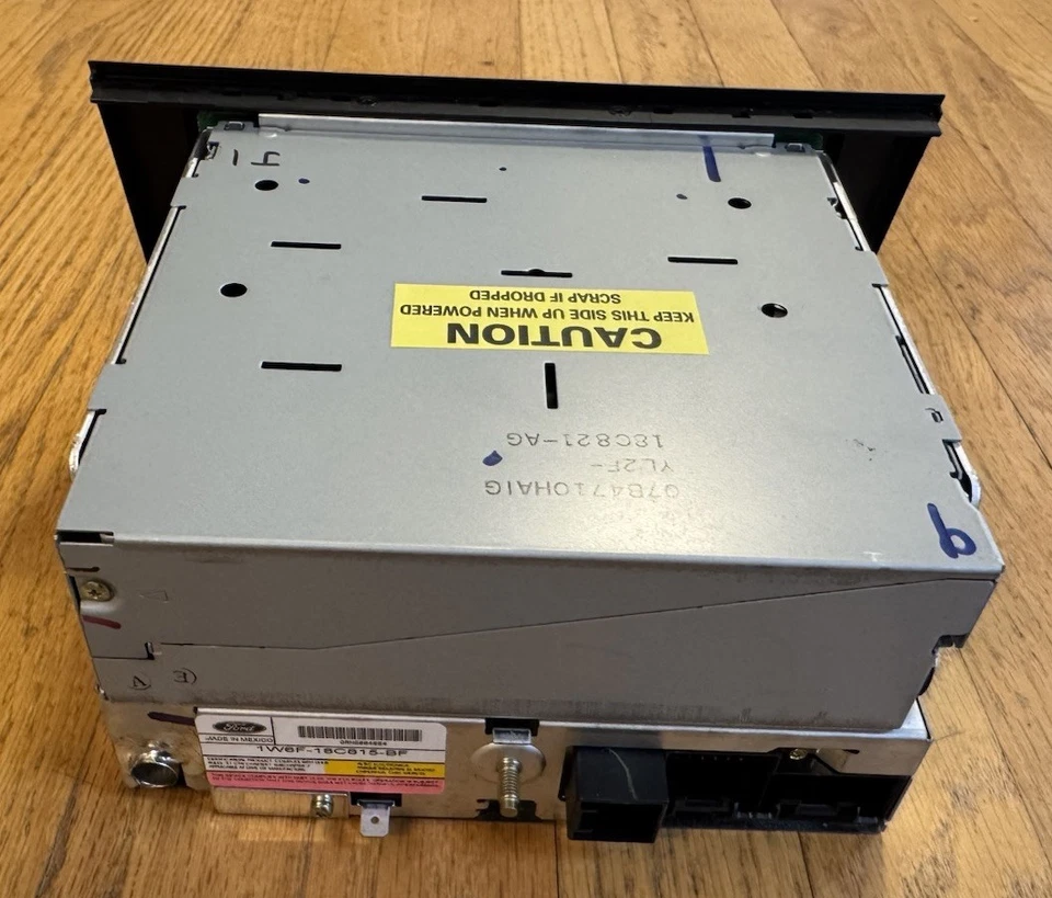 Ford Thunderbird 2002 unidad principal cambiador de CD radio 1W6F18C815BF OEM Foto 2 de 4