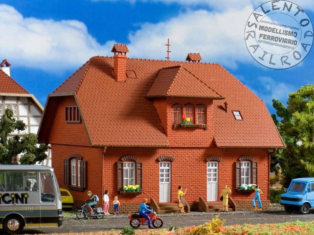 Maquette montée maison garde barrieres HO 1/87 MKD - Modélisme