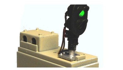 Z STUFF for TRAINS DZ-1011HO 2 COLOR BLOCK SIGNAL HO w/INFRA RED SENSOR