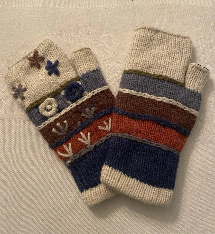 Artesania Fingerless Gloves Hand Knit Alpaca Wool Artisan Boho Made In Bolivia - Image 2 of 4