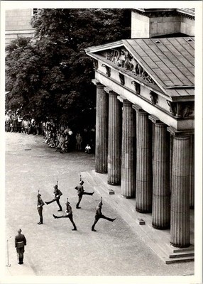 East Berlin 1955  Changing of the Guard Unter den Linden Gerhard Postcard