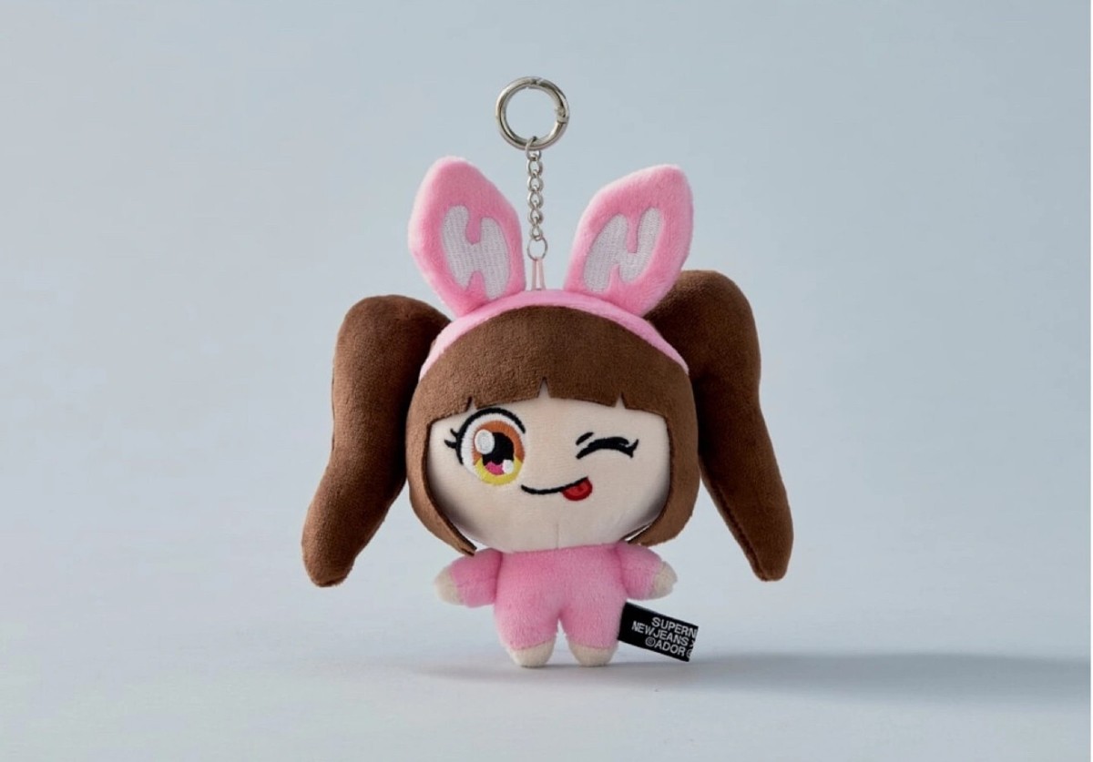 NewJeans Murakami Plush Hanni Keyring | eBay