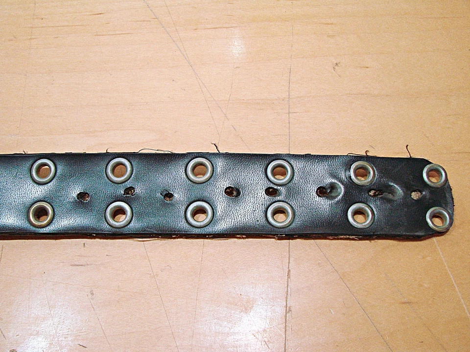 Motocicleta Ojales Grunge Punk Ojal Cuero Hebilla Cinturón Unisex Negro Motocross Foto 2 de 4