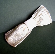 1795 / White Straw Hair Clip