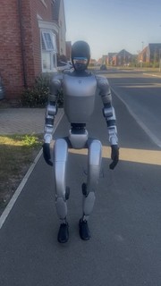Unitree G1 Edu U2 Humanoid Robot Fully working & Accessories| Uk seller