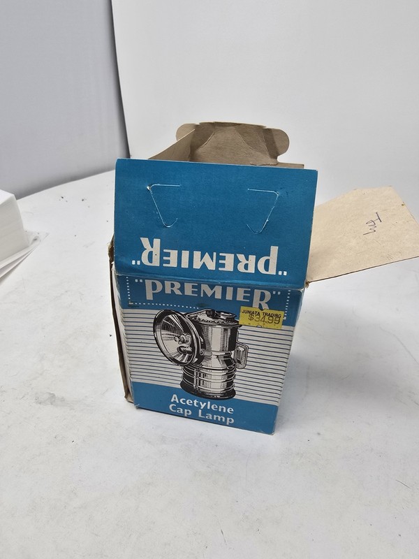 Vintage Brass Premier Miners Acetylene Cap Lamp with Blue Box an auto light usa 