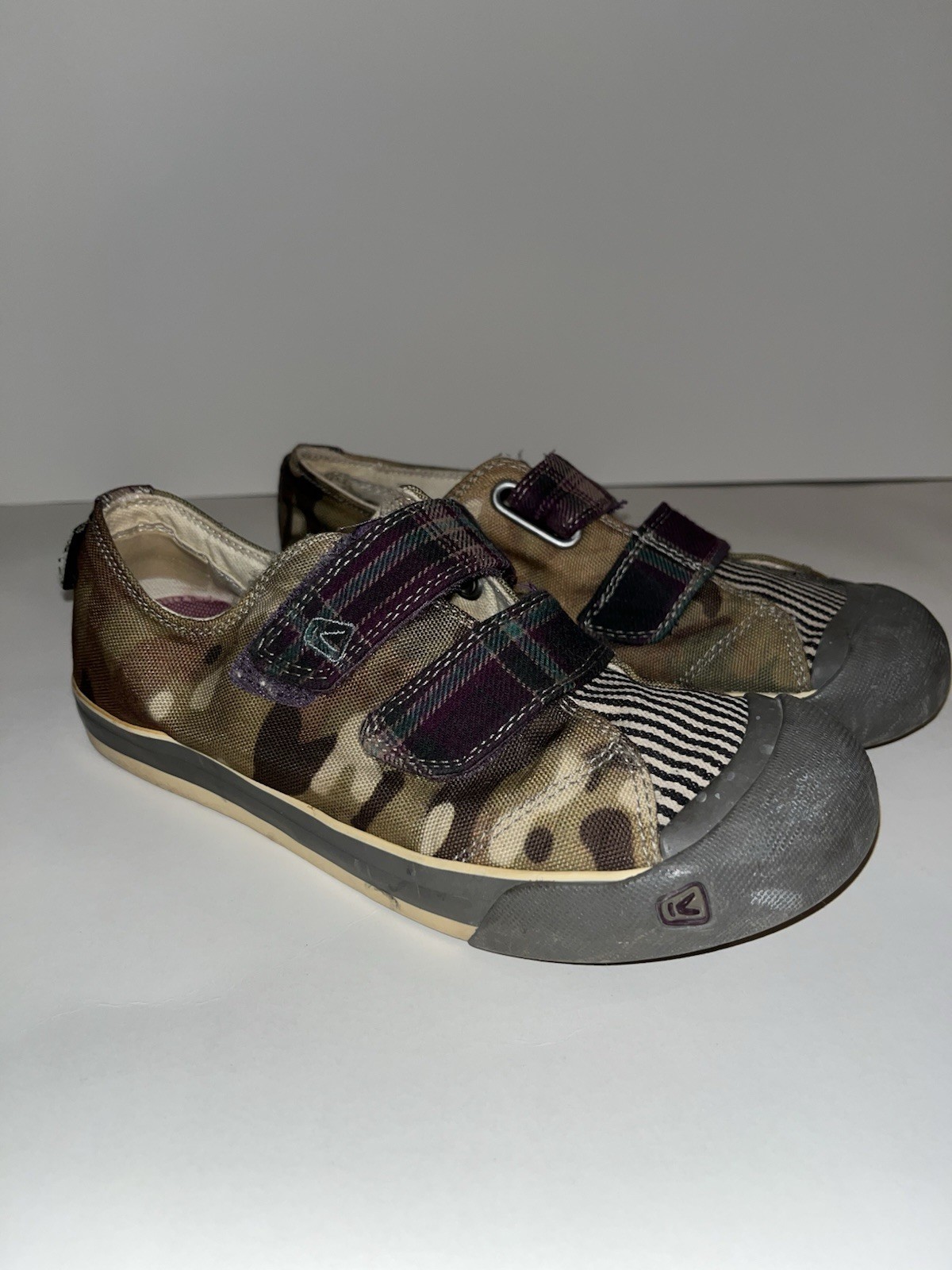 Sneakers Keen Sula mimetiche verde oliva multi tela punta tonda cinturino ad anello donna 4