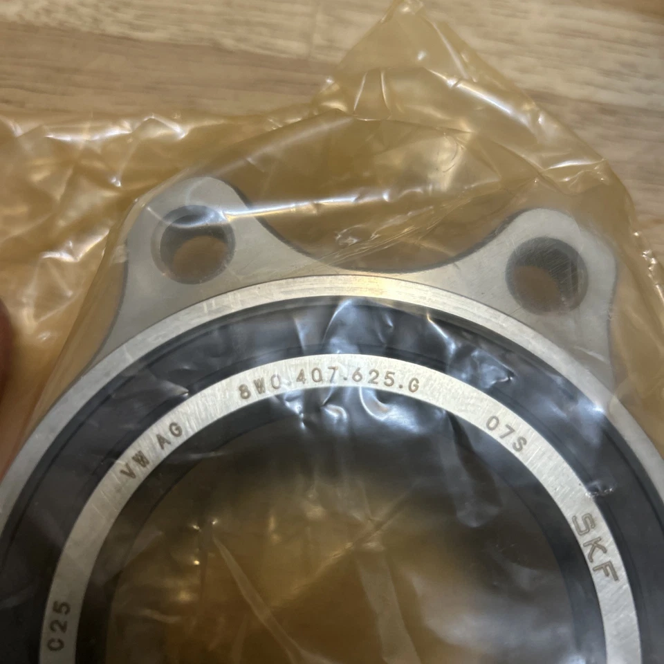 COJINETE RUEDA DELANTERO O TRASERO AUDI A4 A5 A6 A7 Q5 Q7 RS5 RS6 RS7 8W0407625G Foto 2 de 4