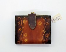 VTG St. Thomas Leather Embossed Floral Wallet W/ Coin Purse Kiss Lock NOS W/ Box