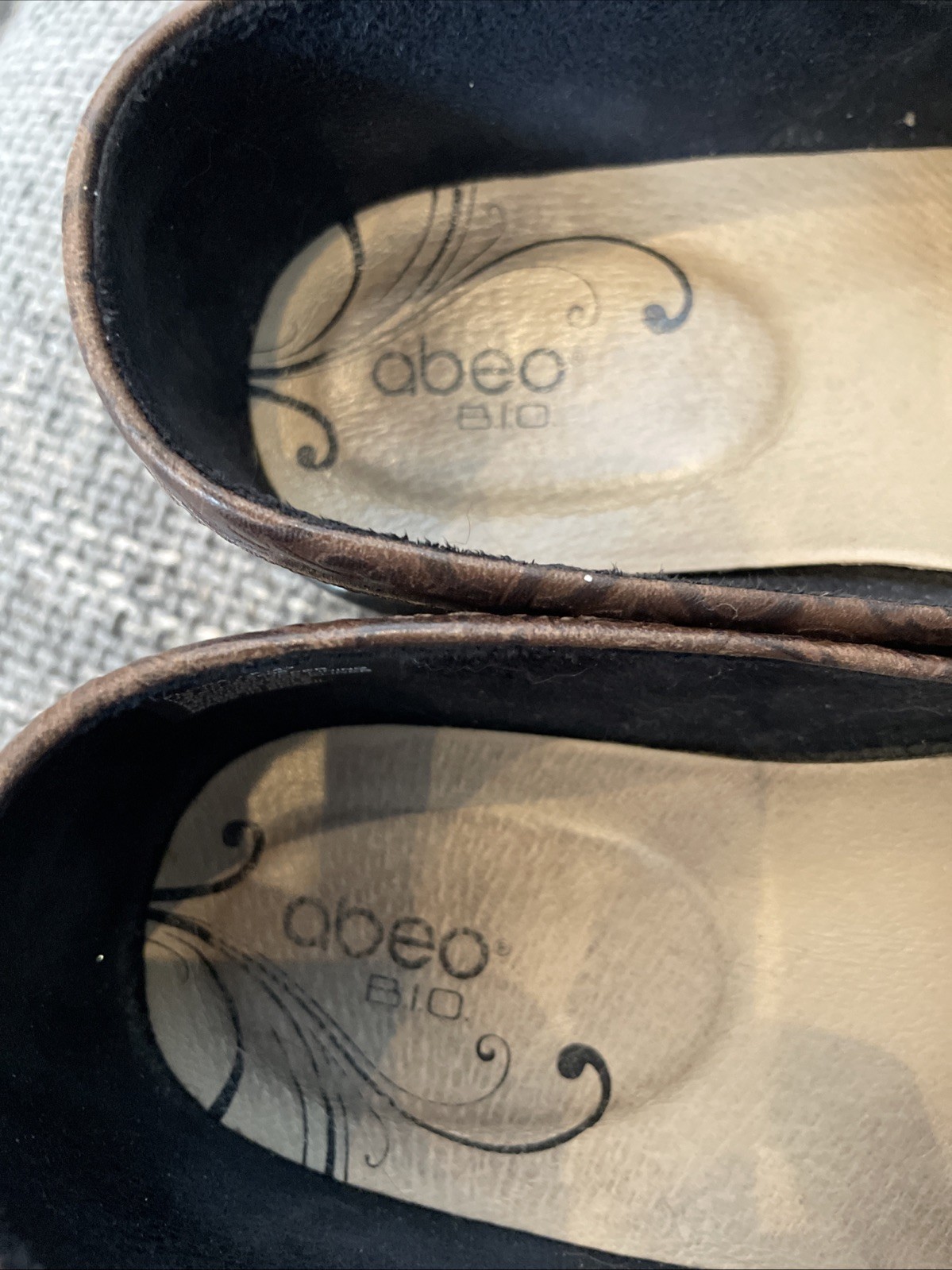 SAOLA Zoccolo Abeo BIO marrone lavorato FLORA AF148 US 10 N 5506 tomaia in pelle suola in gomma