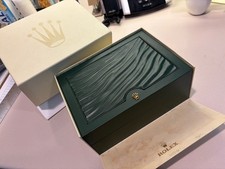 Rolex Submariner 2000 No Date 40mm 14060 Papers & Box 4