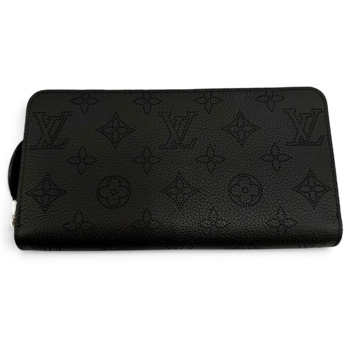 LOUIS VUITTON M61867 Zippy Wallet Mahina Leather Black  with  Bag 536569
