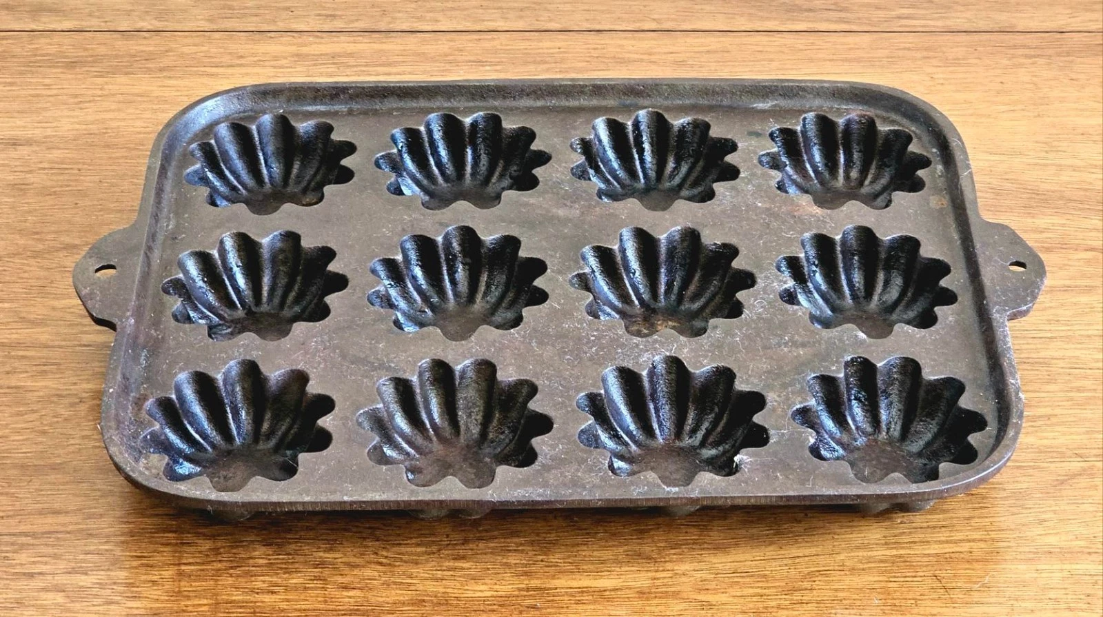 12-Cup Cast Iron “Turk’s Head” Gem Pan / Fluted Muffin Tin - Circa 1900