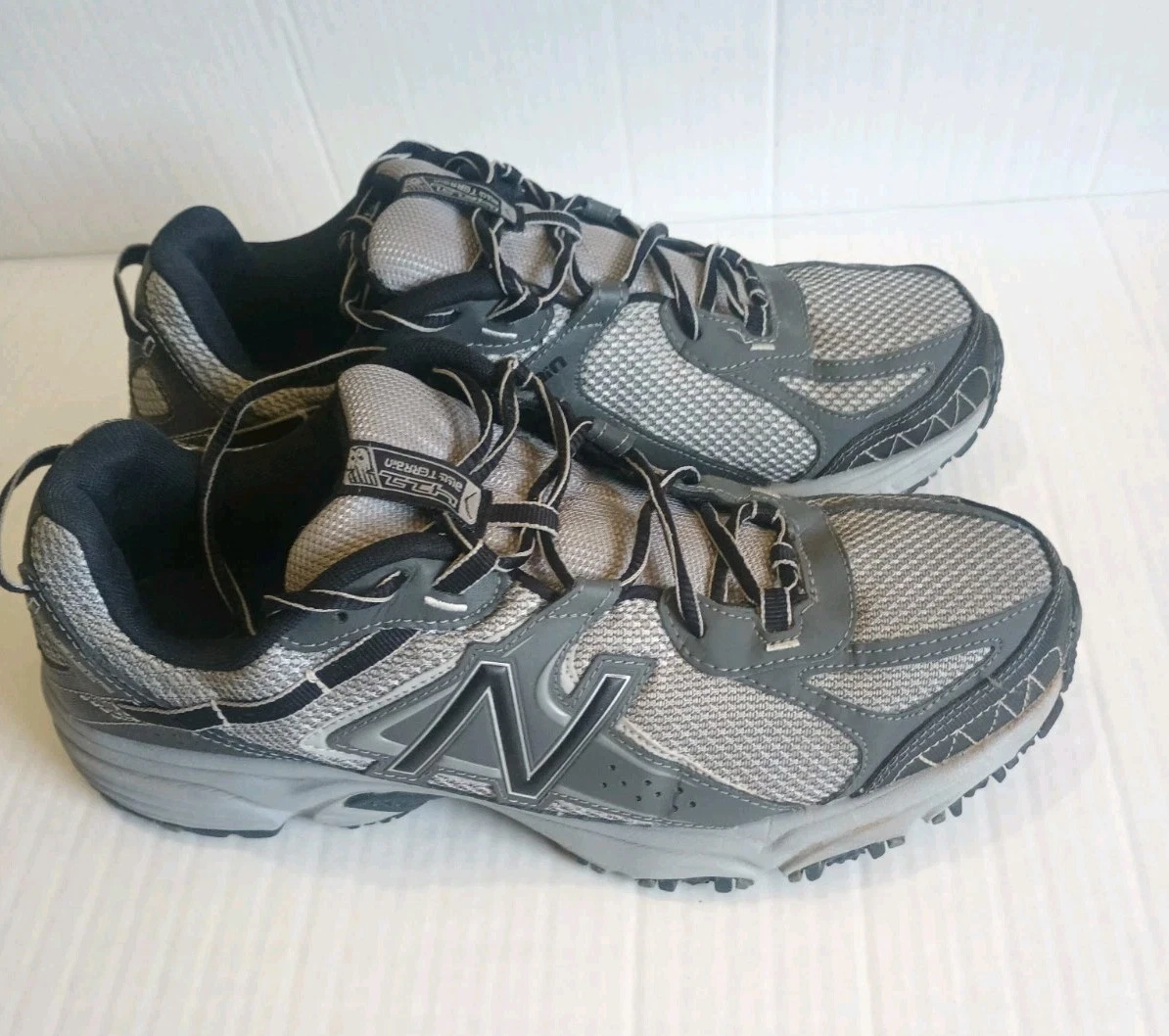 Scarpe da ginnastica New Balance 411 da uomo taglia 11 per tutti i terreni grigie