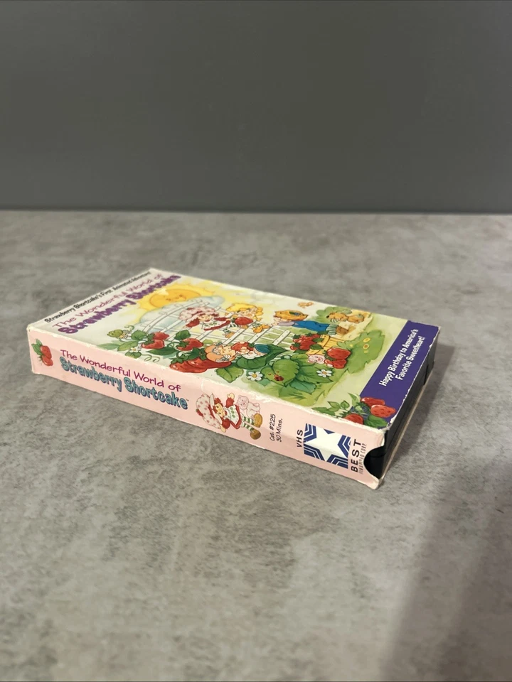 Vintage VHS The Wonderful World of Strawberry Shortcake - Tested Very Rare - Image 2 of 4