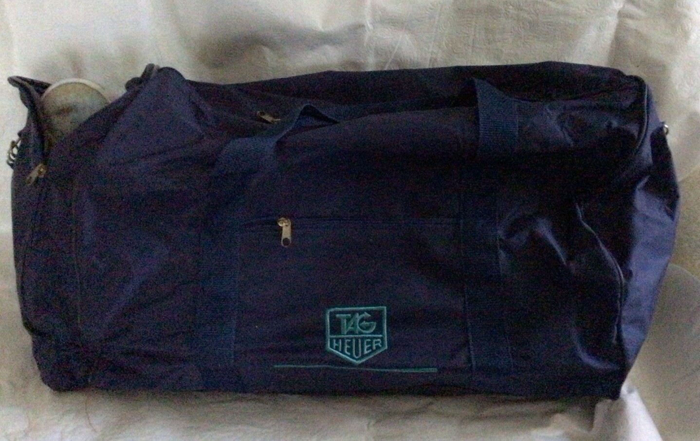TAG HEUER BAG  DUFFEL/GYM/TRAVEL  NAVY BLUE LOGO BAG LOTS  OF POCKETS DURABLE image 2