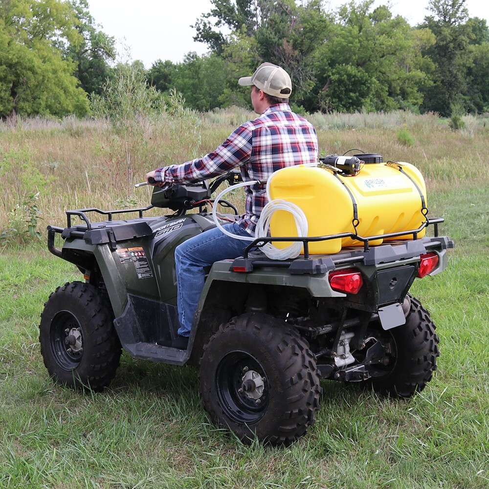 Master MFG 25 Gal Diesel Compatible Brush Pro Spot Sprayer - Flojet 1.6Gpm