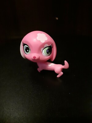 Hasbro LPS PETSHOP / Littlest Pet Shop DOG DACHSHUND Pink Eyes Green Star 2735