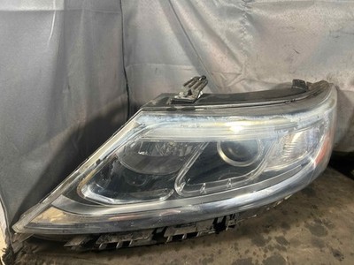 Fits 2014-2015 Kia Sorento Left Headlight Assembly OEM:921011U500