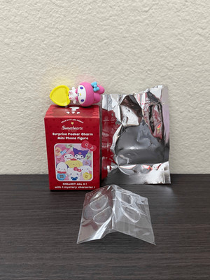 Sonix Sanrio Sweethearts Peeker Charm Mini Phone Figure - My Melody