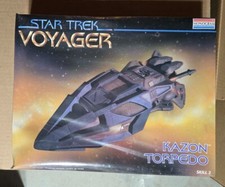 1996 Monogram Star Trek Voyager KAZON Torpedo Model Kit 85-3608 Sealed NOS