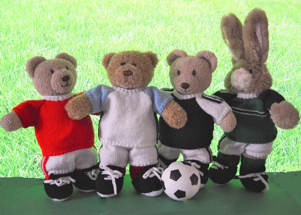 LAINEKNITS KNITTING PATTERN for Teddy Bear Clothes - Football kit sport, strip, games