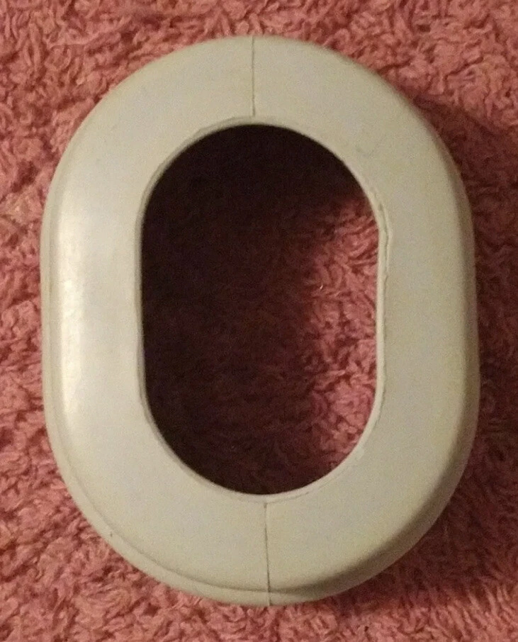 Frigidaire Dishwasher Middle Wash Arm Gasket fits 1544649  and 8087020 Lt. Grey - Image 4 of 4