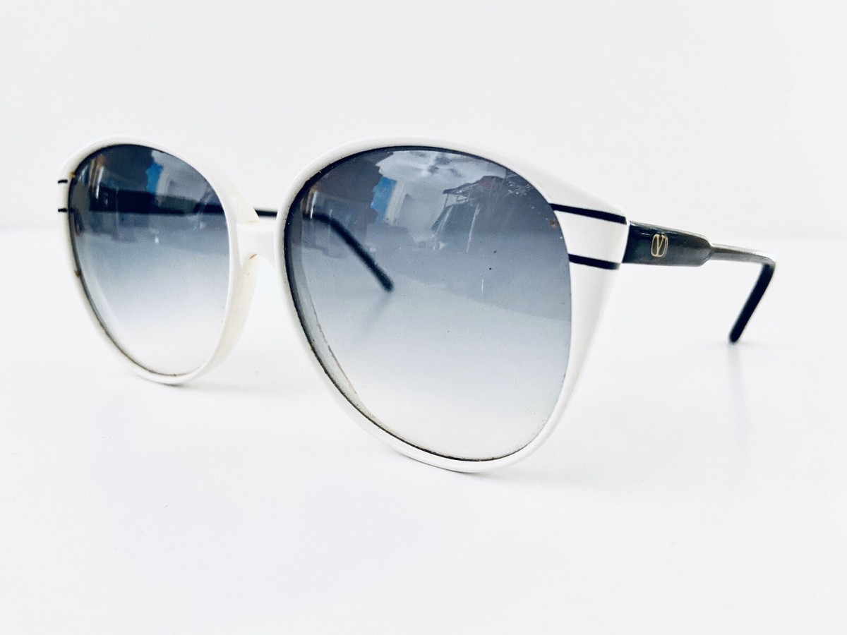 Valentino oversized black and white vintage style sunglasses. Vintage Valentino Oversized Round White w Black Temples  main image 3