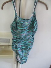 Speedo Womens 1Pc Swimsuit rouched sides Sz 8
