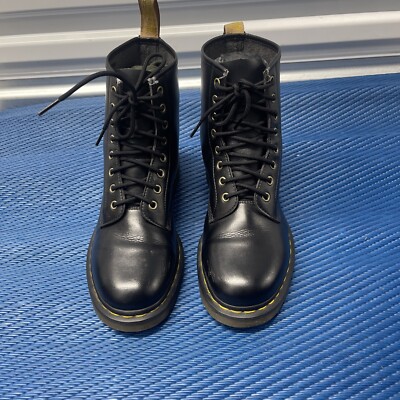 Doc Martens Mens 14045 Vegan Leather Boots Size US 10M