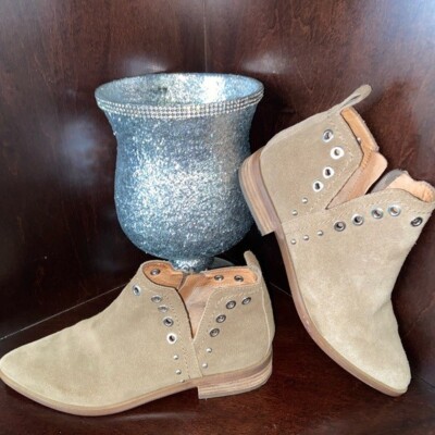 Corso Como Beige Suede Leather Flat Zipper Up Ankle Boots 6.5