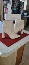 Ladies boots size 10