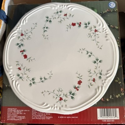 Pfaltzgraff Winterberry Cake Plate Cheese Tray Porcelain Trivia