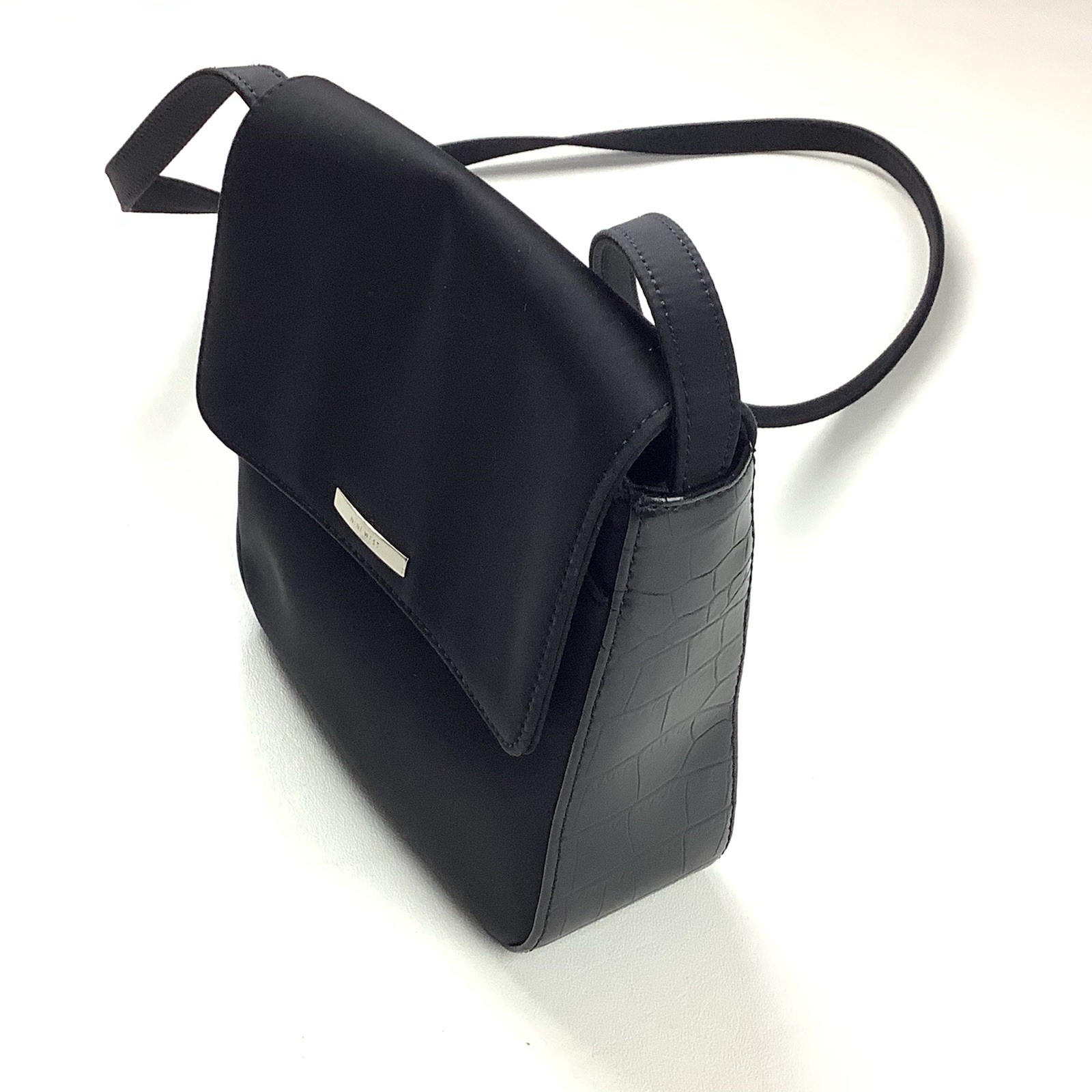 Borsa a tracolla Nine West nera borsetta 7" x 7" x 2 5" piccola nylon coccodrillo vegan