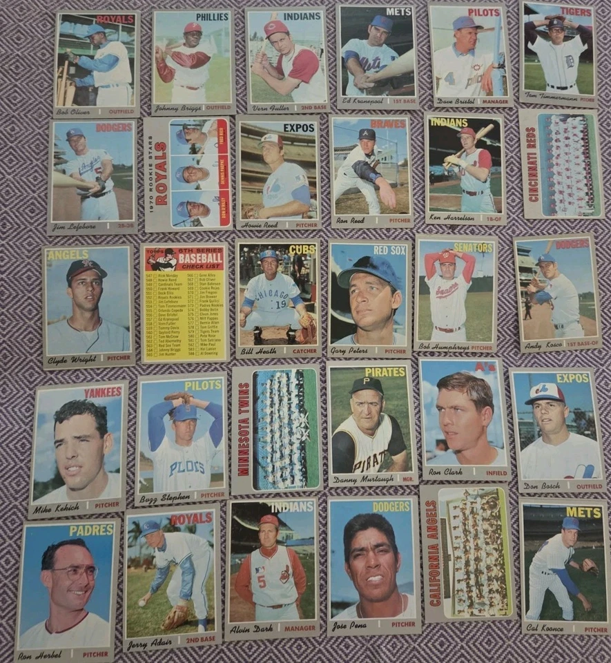 Lote de (130) tarjetas de béisbol Topps 1970 diferentes con estrellas y 11 super tarjetas.  Foto 3 de 4