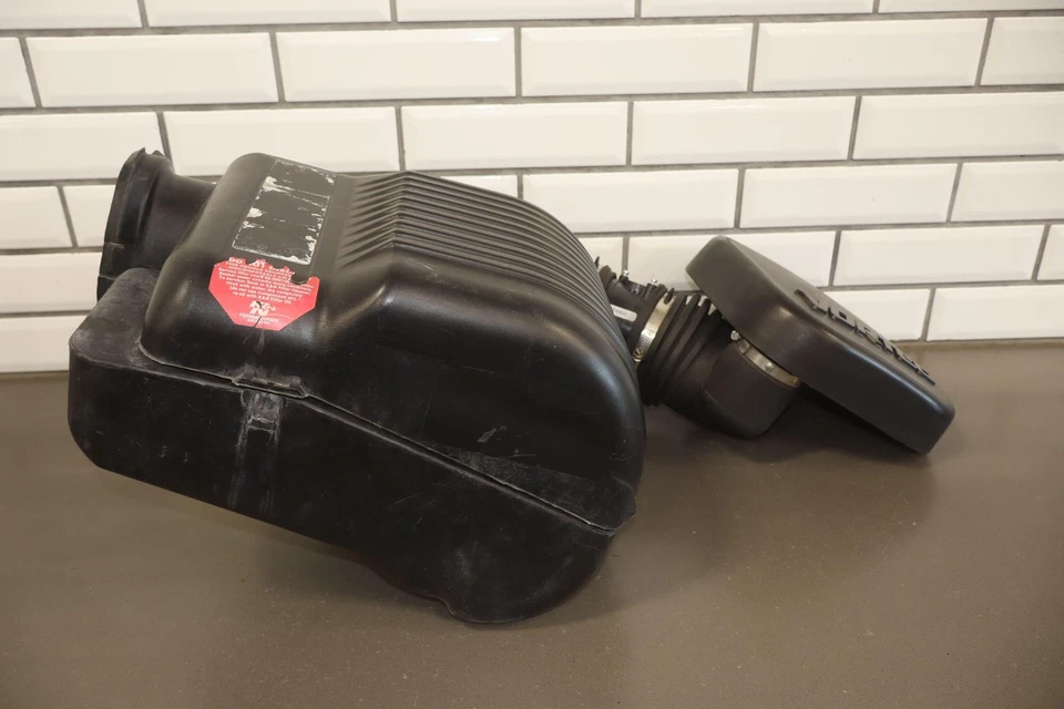 96-99 Chevy Suburban 2500 7,4 л 454 воздухоочиститель в сборе впускная трубка воздушный ящик - Изображение 2 из 4