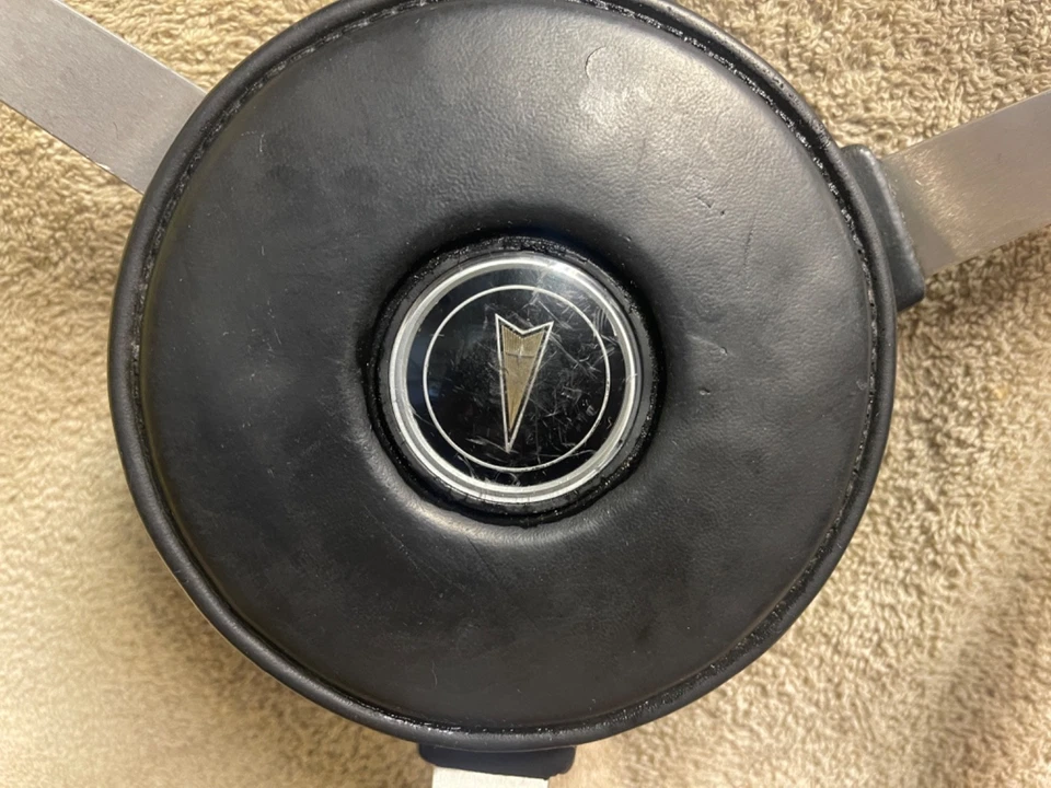 Pontiac Sport 1973-1977 volante Grand Am Grand Prix Can Am Foto 2 de 4